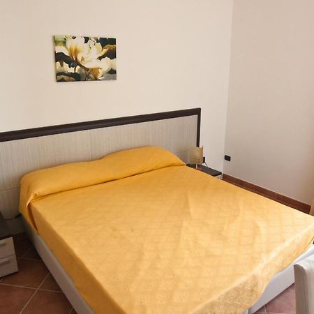I Tre Pini Apartment ปอลลิกา ภายนอก รูปภาพ